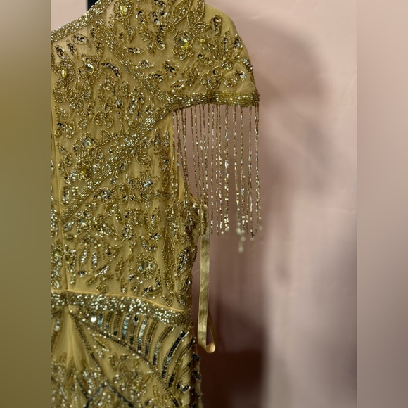 NWT Mac Duggal Women's Gold Embellished Fringe Cap Sleeve Trumpet Gown Size 6 - Picture 7 of 8